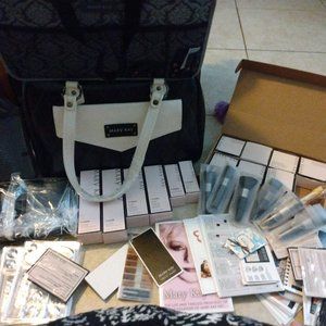 Mary Kay consultant bag with a lot of supplies